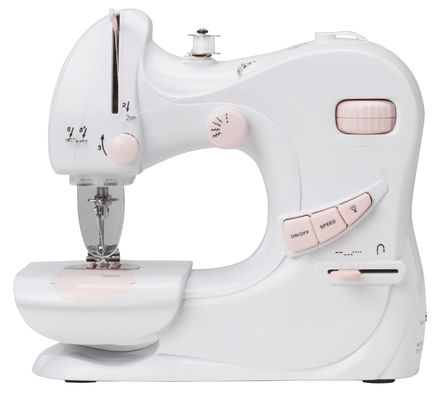 Máquinas de coser eléctricas para espacios pequeños WEBSITE www.ukicra.com Salida CC 6V/1000mA