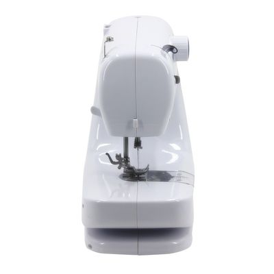 Máquina de coser para el hogar con longitud de costura ajustable.