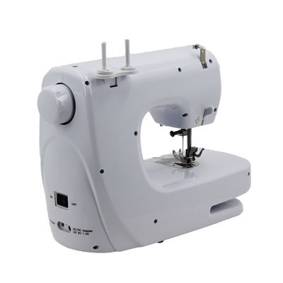 2.5mm Max. espesor de costura Multi punto sobre la cerradura máquina de costura familia esencial